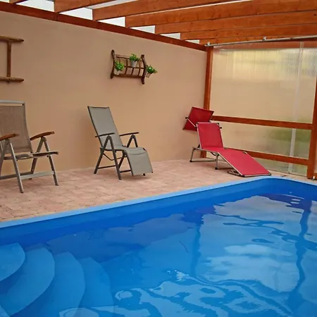 Daire Tuenderfatyol Apartmanhaz *