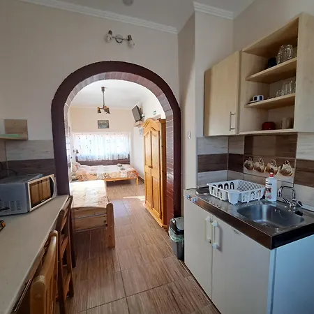 Daire Tuenderfatyol Apartmanhaz *