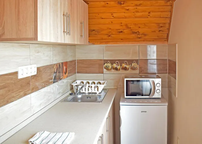 Tuenderfatyol Apartmanhaz Apartament