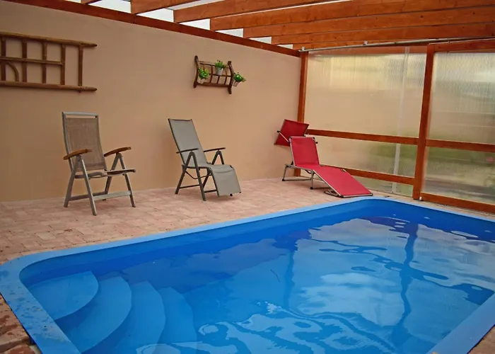 Apartament Tuenderfatyol Apartmanhaz *