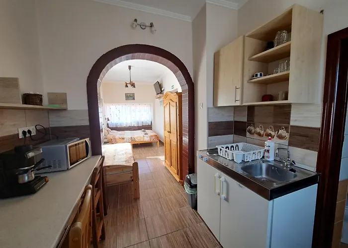 Apartament Tuenderfatyol Apartmanhaz *